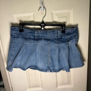 Denim pleated mini skirt